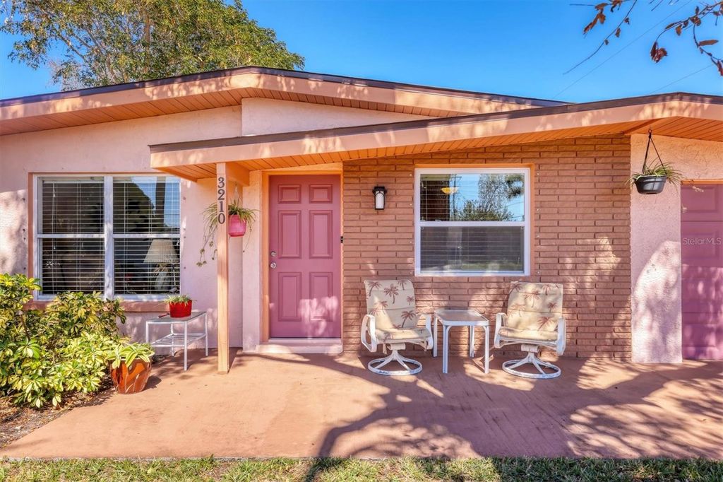 Photo of 3210 21st Avenue Drive W, Bradenton, FL 34205 (MLS # A4683890)