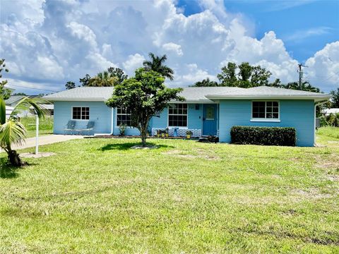 Photo of 700 Dolphin Parkway, Punta Gorda, FL 33950 (MLS # C7509480)