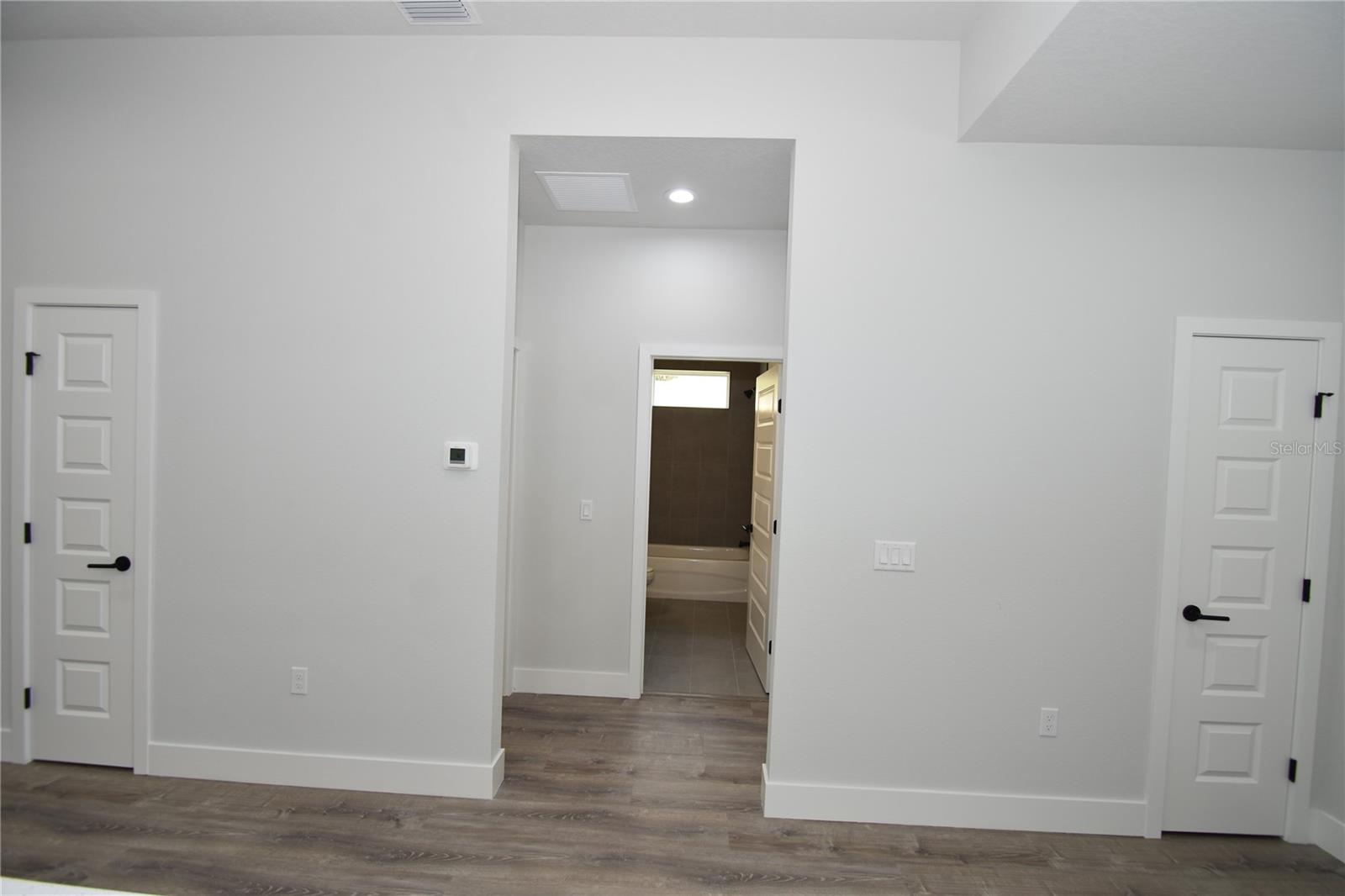 SEMINOLE WOODS - Residential Income