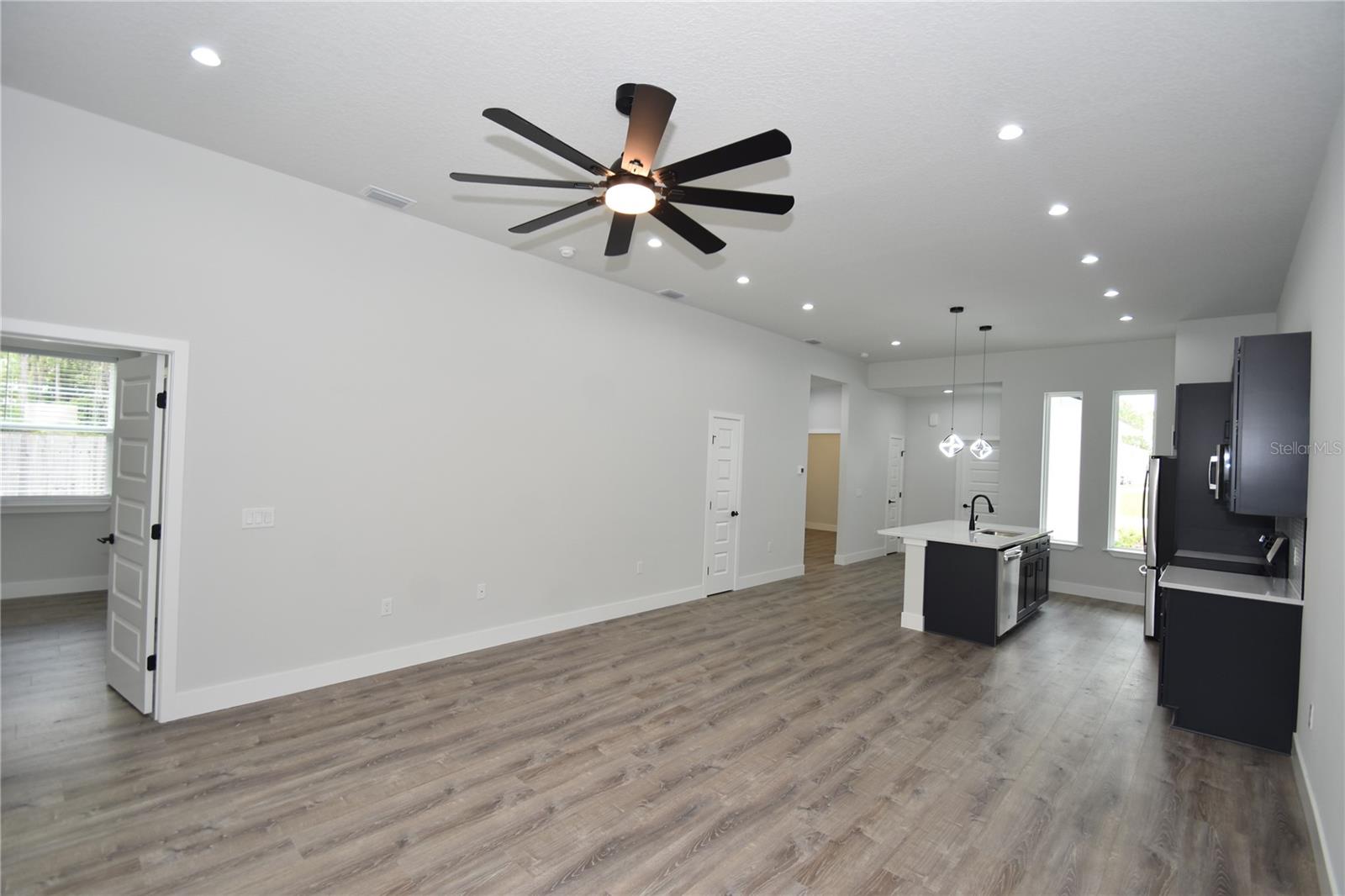 SEMINOLE WOODS - Residential Income