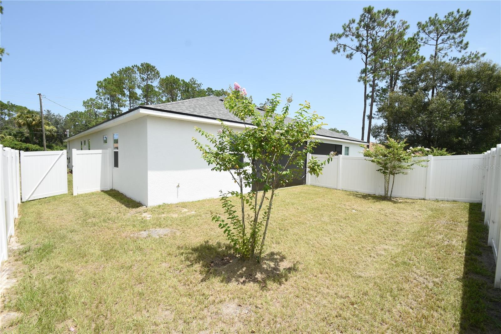 SEMINOLE WOODS - Residential Income