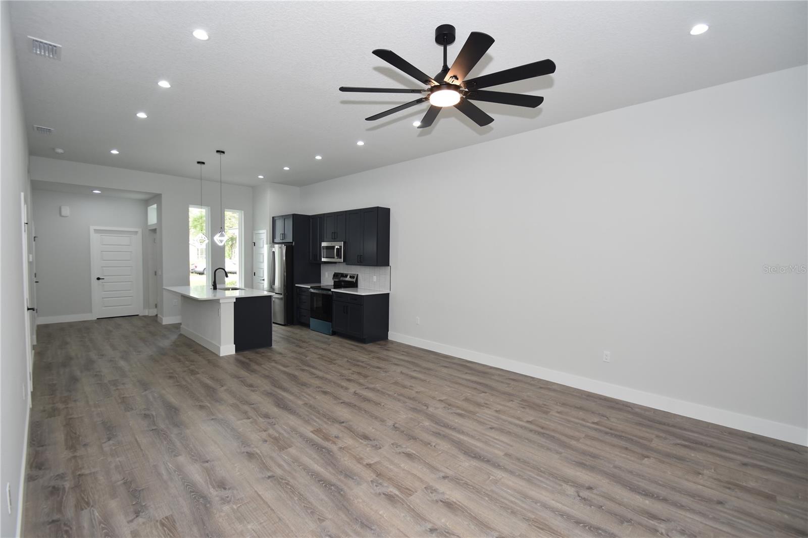 SEMINOLE WOODS - Residential Income