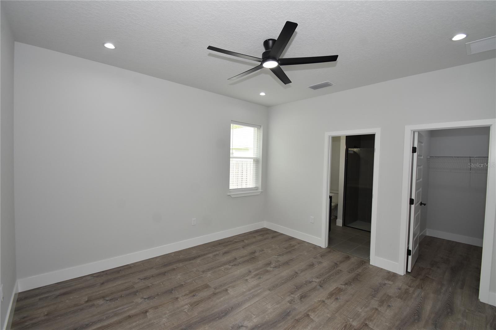 SEMINOLE WOODS - Residential Income