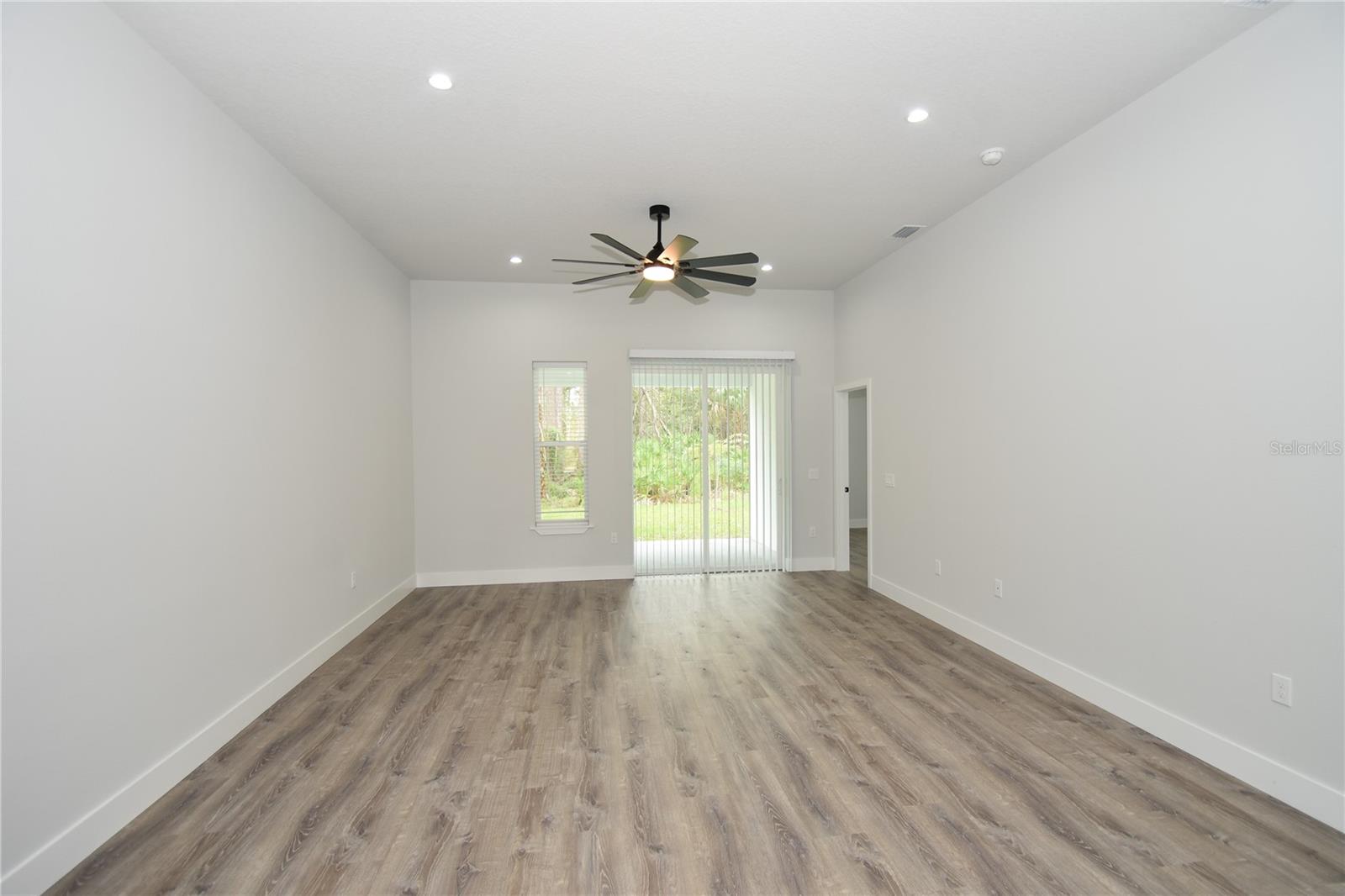 SEMINOLE WOODS - Residential Income