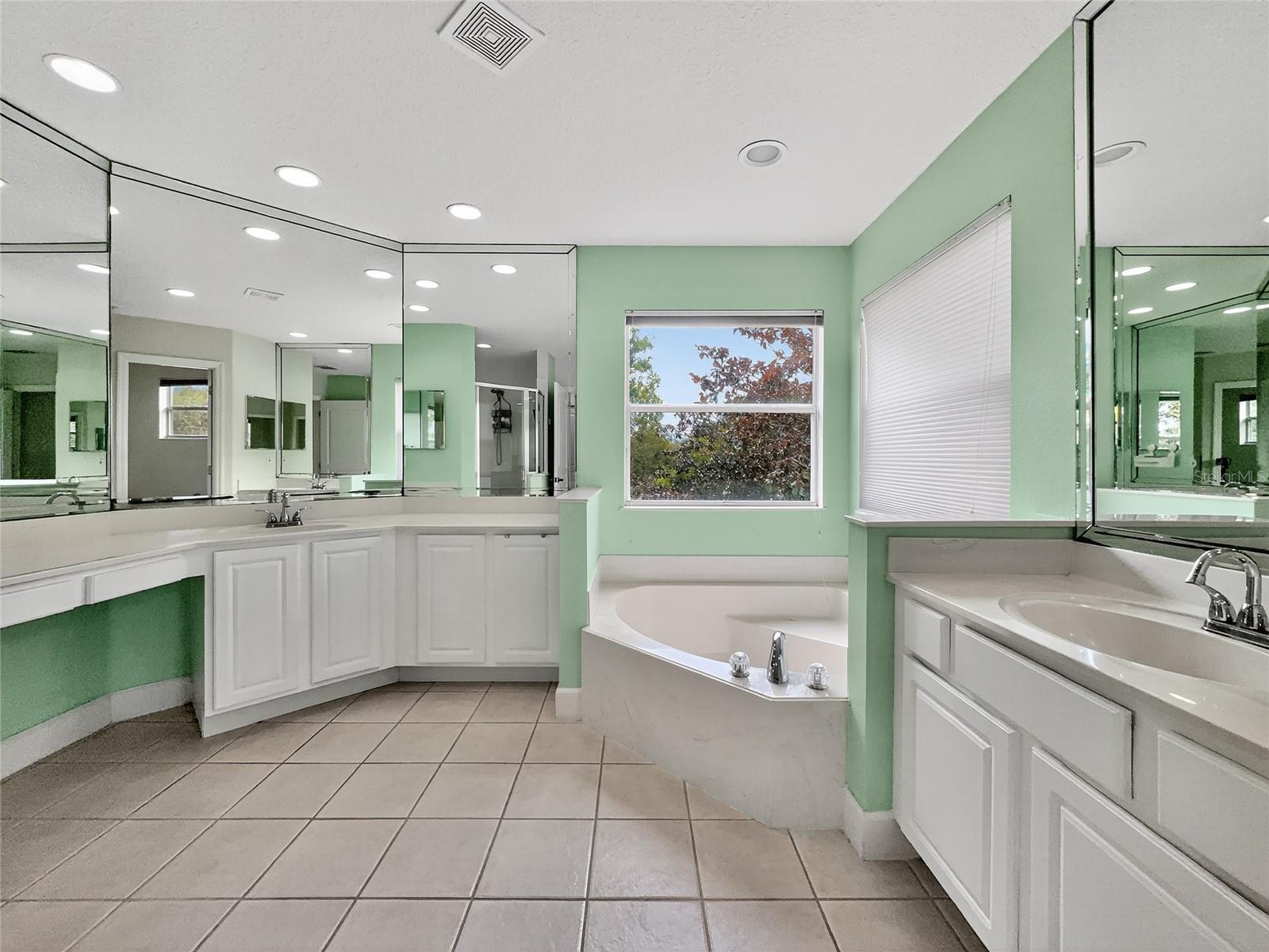 LIVE OAK RESERVE UNIT TWO - Residential