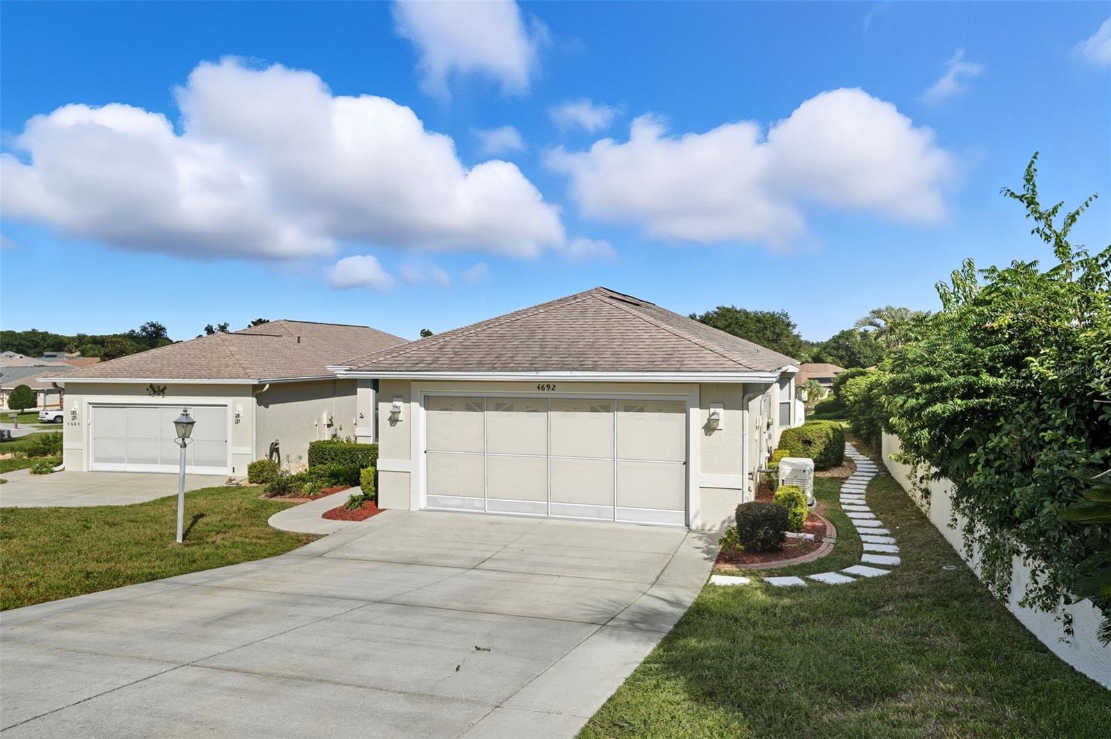 ABOR LAKES - Residential