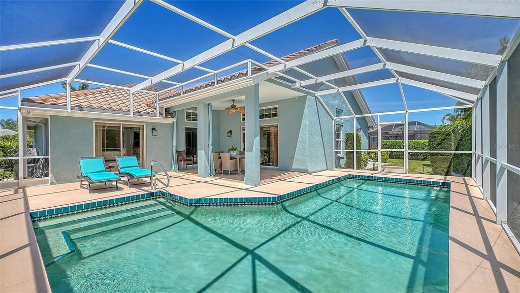 Photo of 3728 71st Terrace E, Sarasota, FL 34243 (MLS # A4690190)