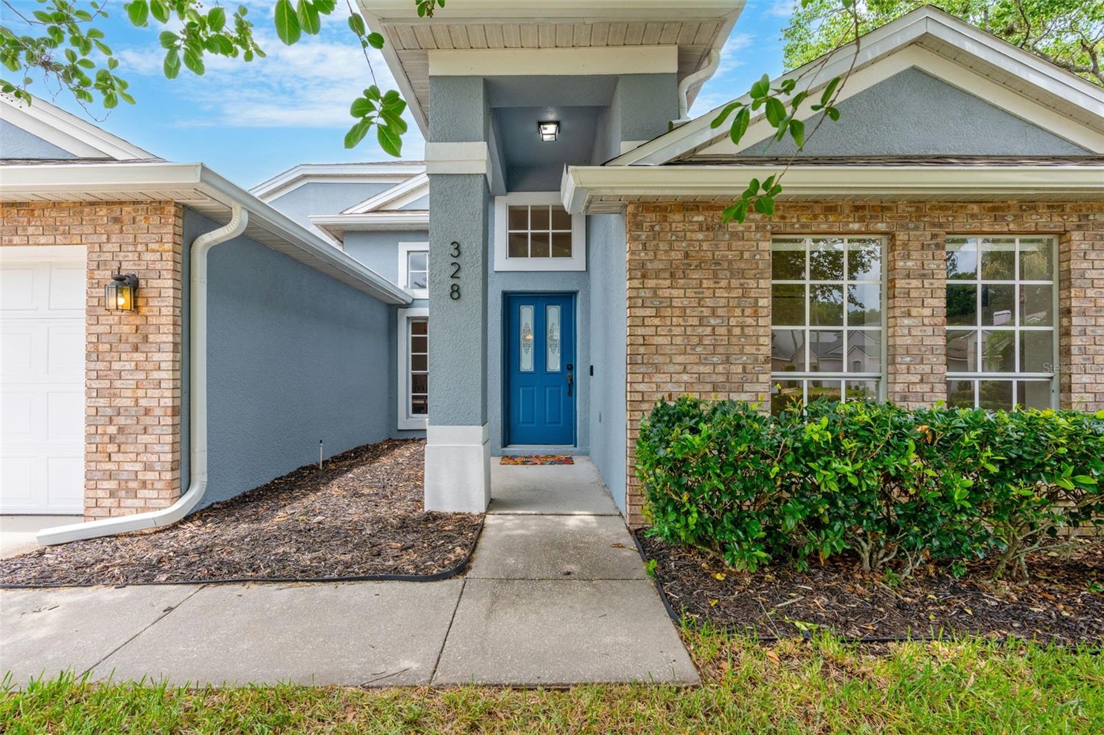 328 VIEW COURT