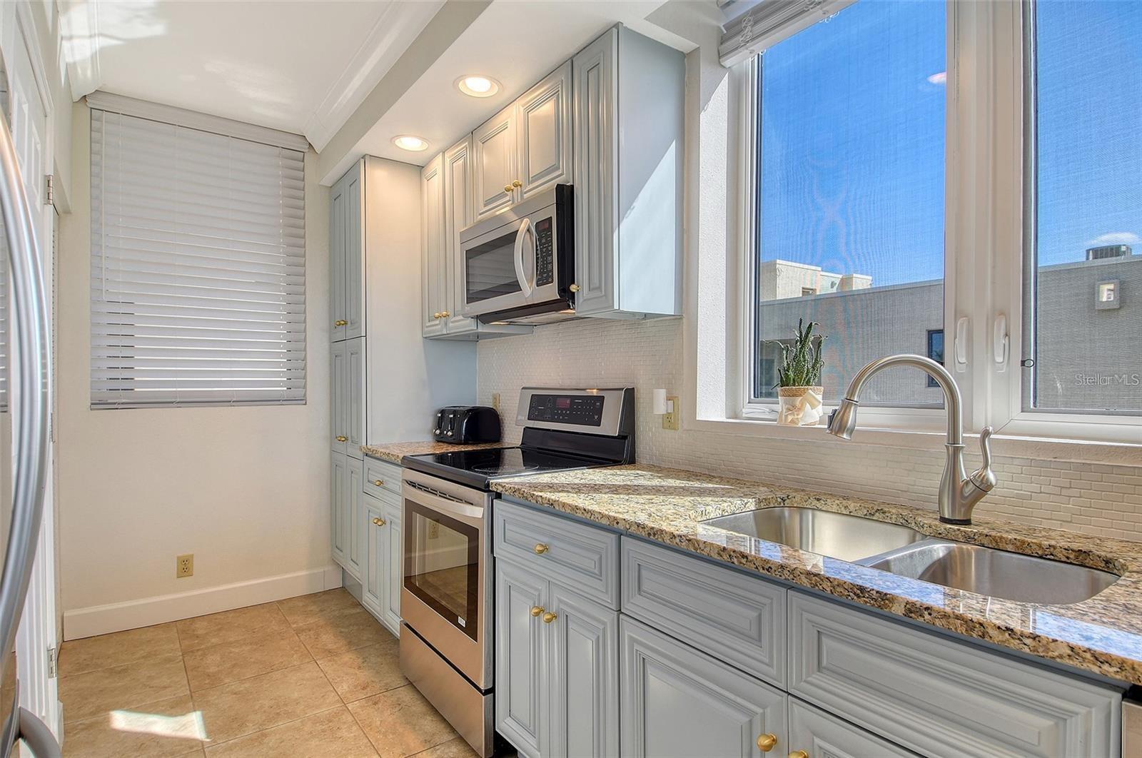 BEACHPLACE III - Residential Lease