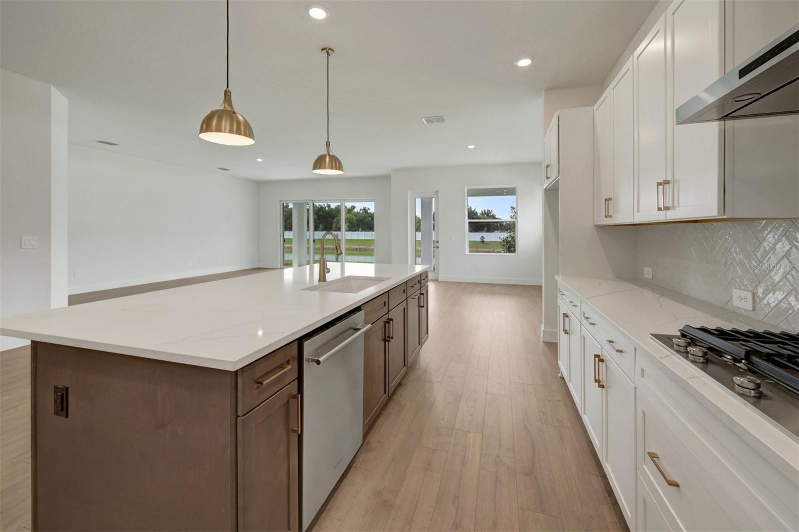 7249 MEADOWSHADE COURT