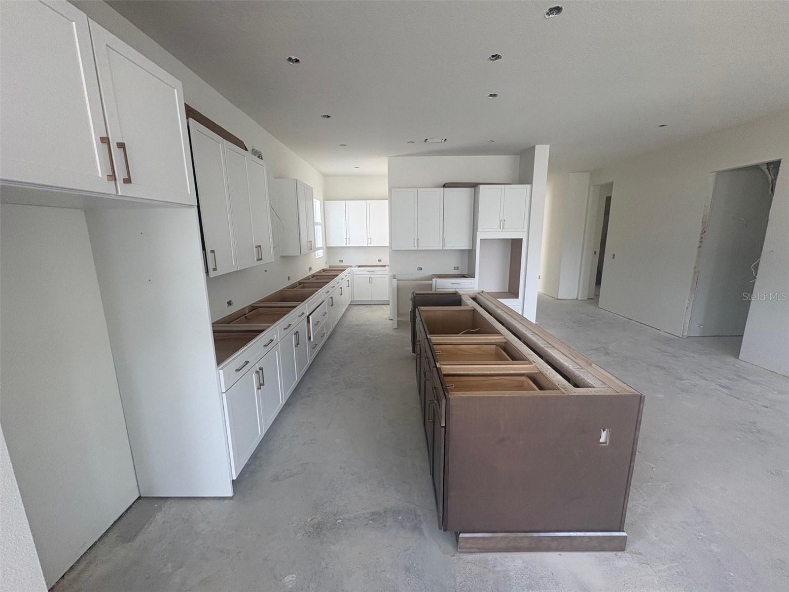 7249 MEADOWSHADE COURT