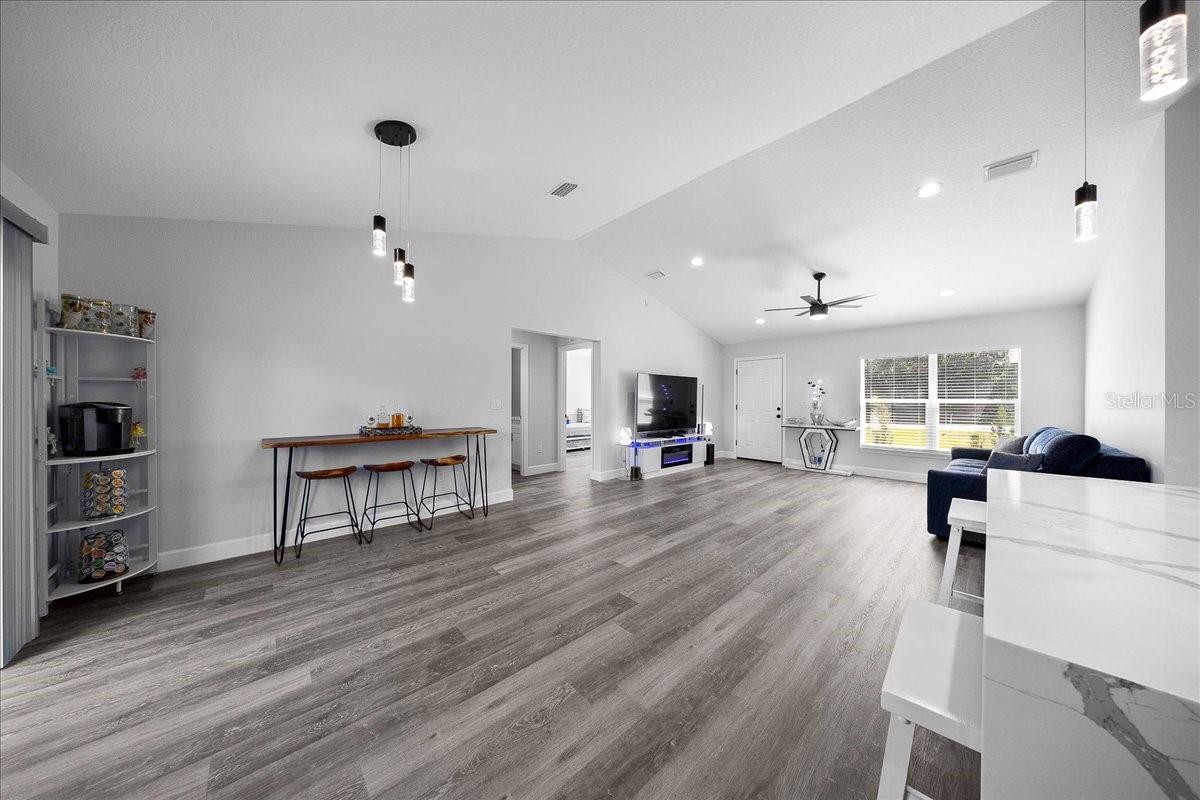 55 LOCUST LOOP CIRCLE