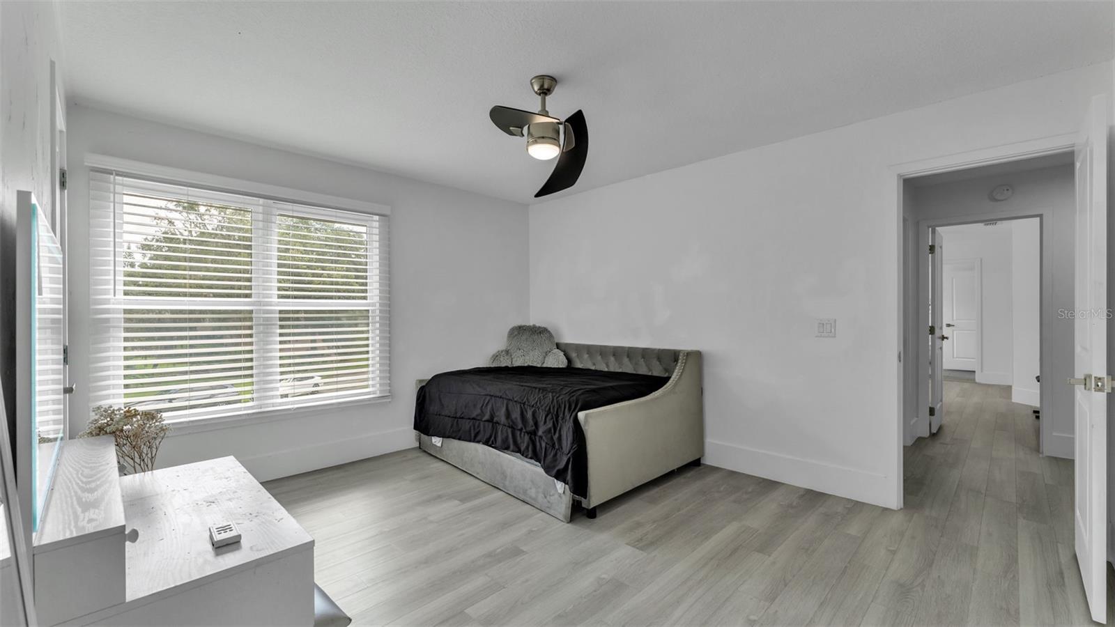 REGAL COVE - Residential
