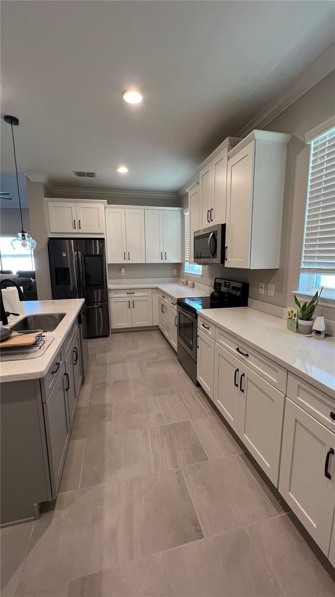 PRESERVE/CROWN POINT PH 2A - Residential Lease