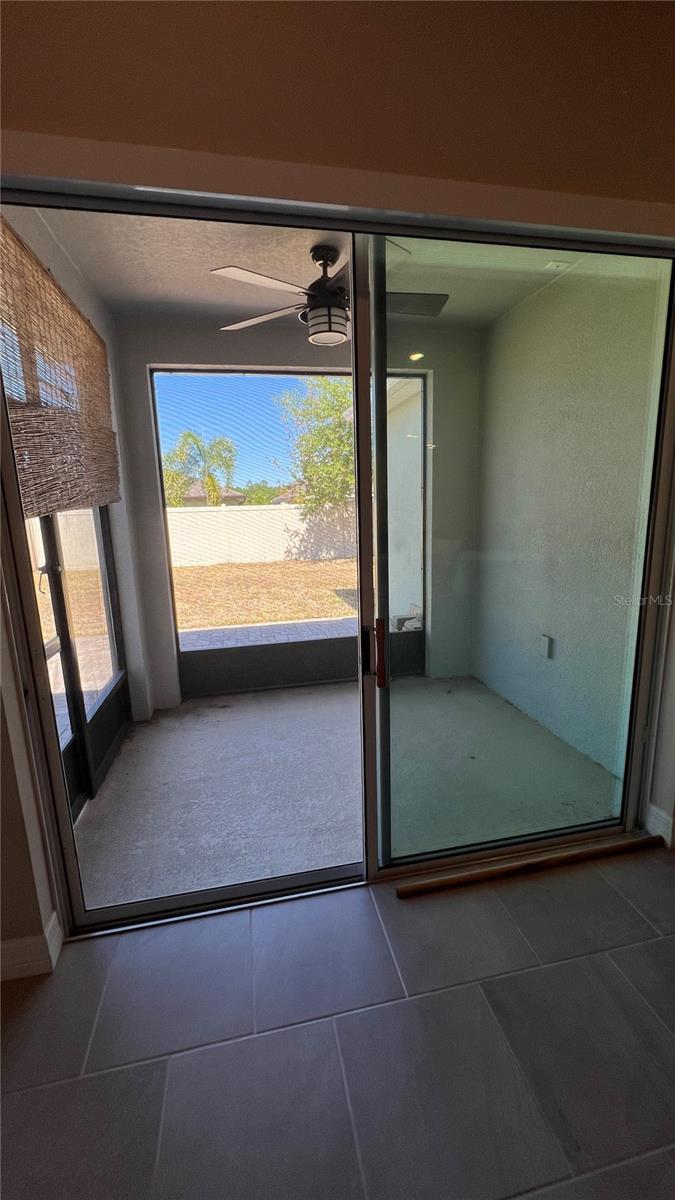 PRESERVE/CROWN POINT PH 2A - Residential Lease