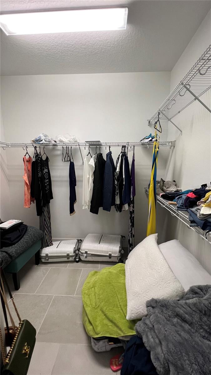 PRESERVE/CROWN POINT PH 2A - Residential Lease