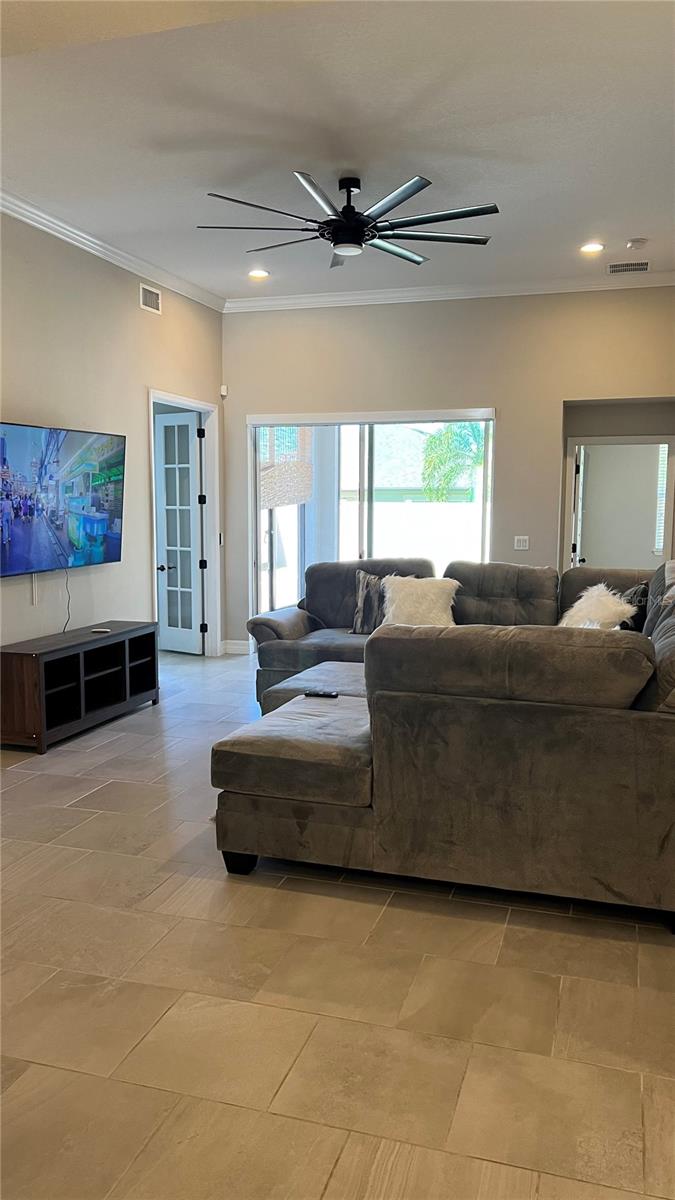 PRESERVE/CROWN POINT PH 2A - Residential Lease