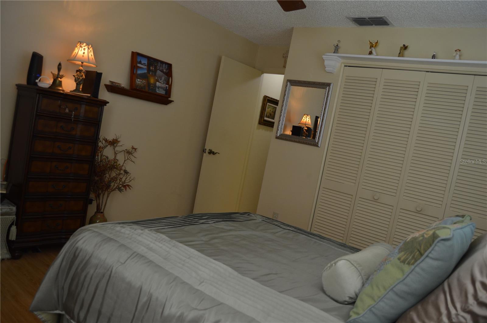 CEDARWOOD VILLAGE CONDO 02 - Residential