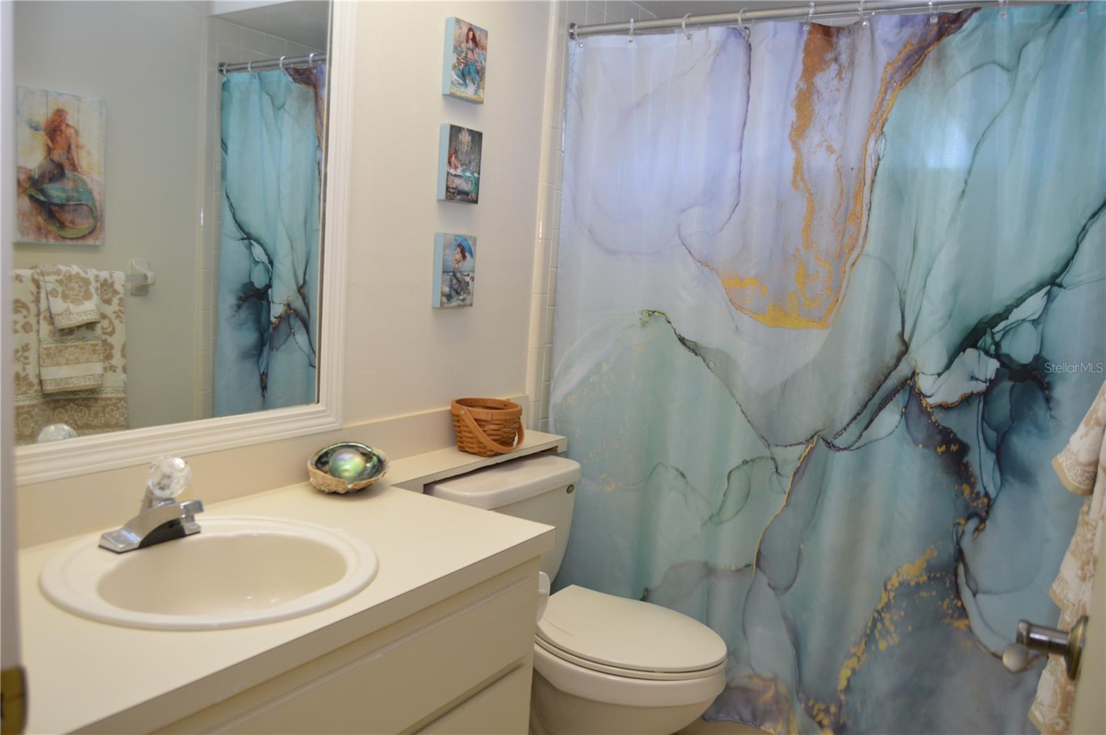 CEDARWOOD VILLAGE CONDO 02 - Residential