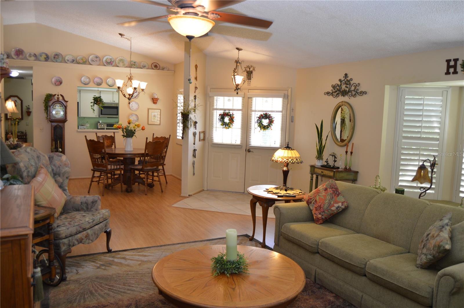 CEDARWOOD VILLAGE CONDO 02 - Residential