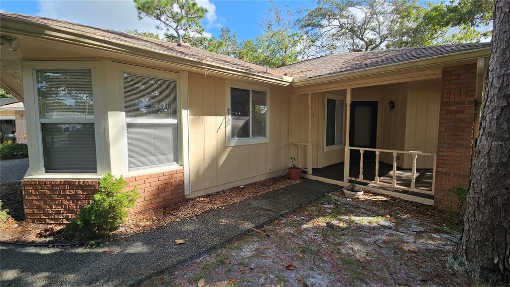 Photo of 115 Circling Wood Court, Port Orange, FL 32128 (MLS # V4951861)