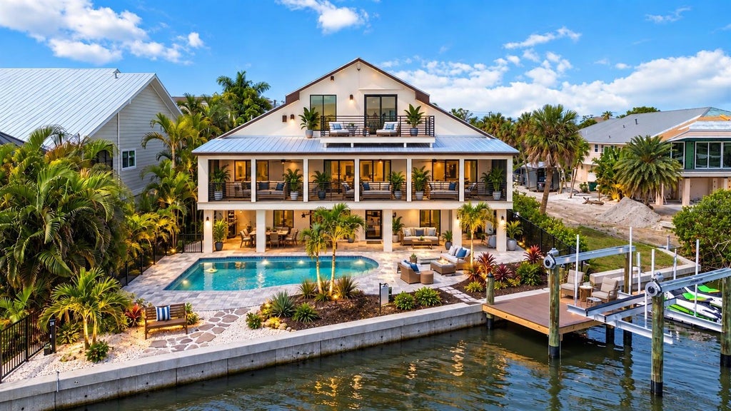 Photo of 2795 N Beach Road #B, Englewood, FL 34223 (MLS # C7528897)