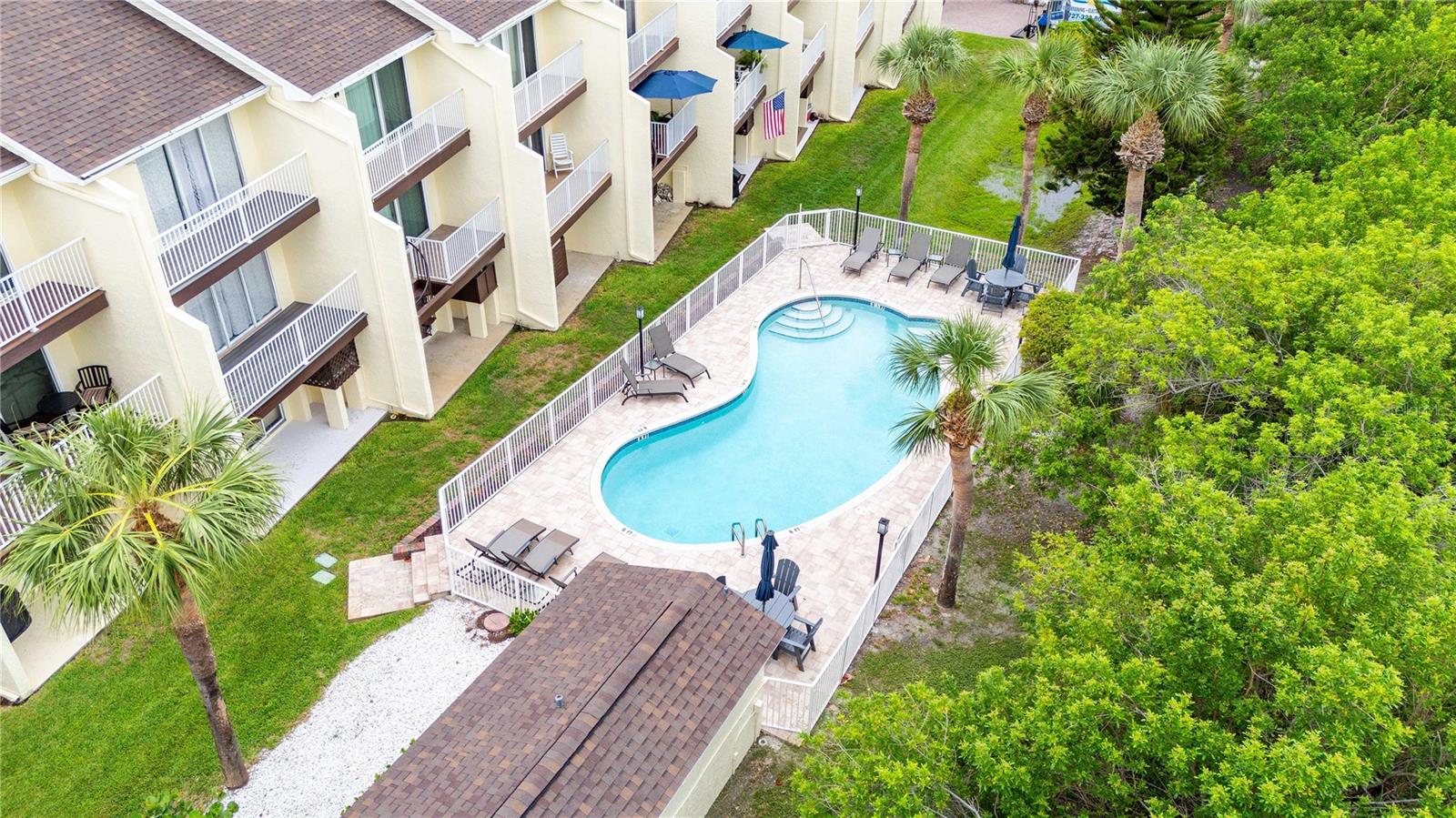 19651 GULF BOULEVARD B2