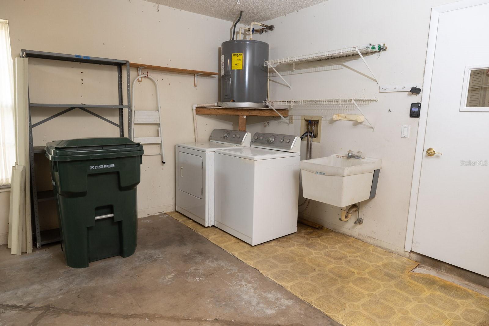 OAKHURST PH III - Residential