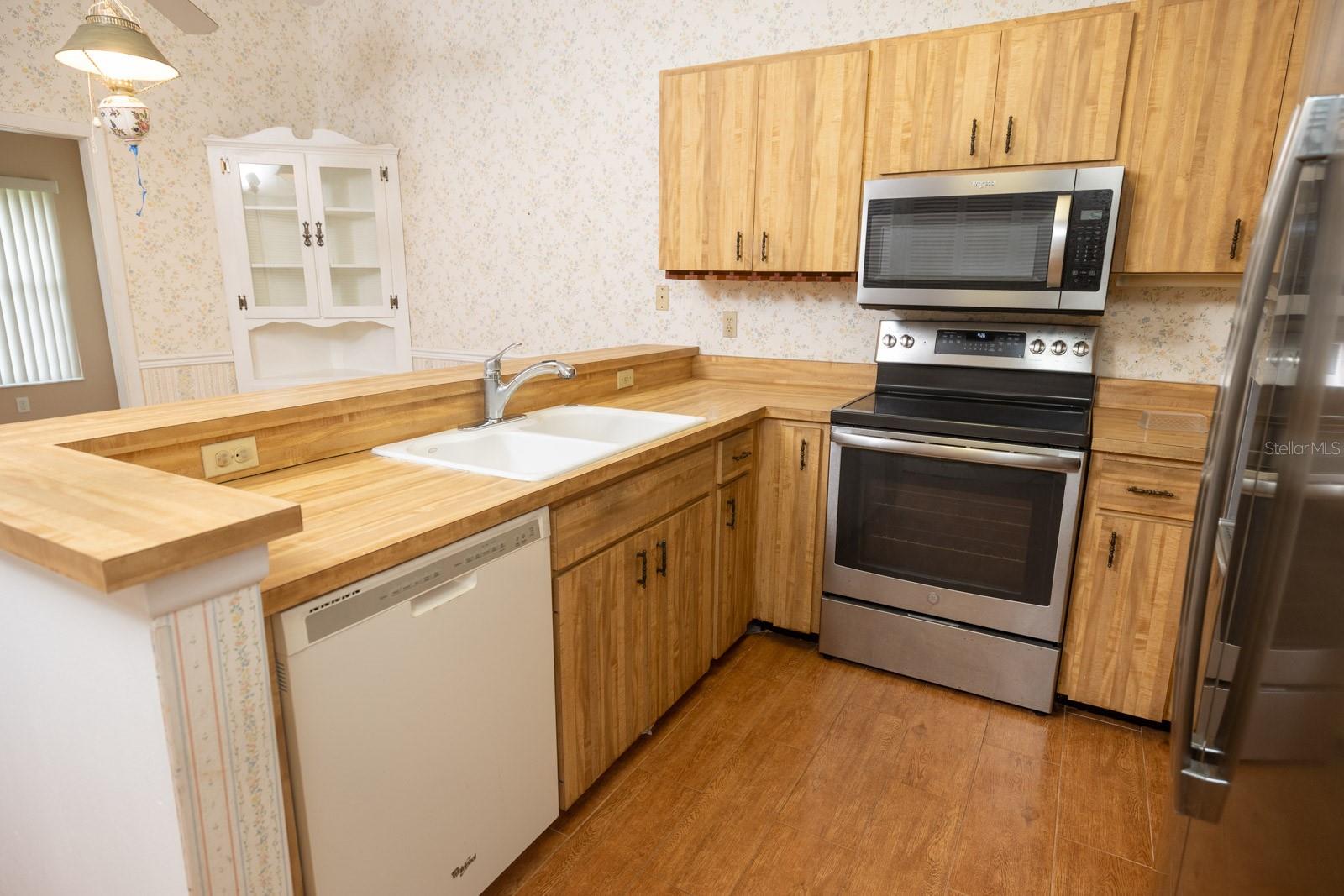 OAKHURST PH III - Residential