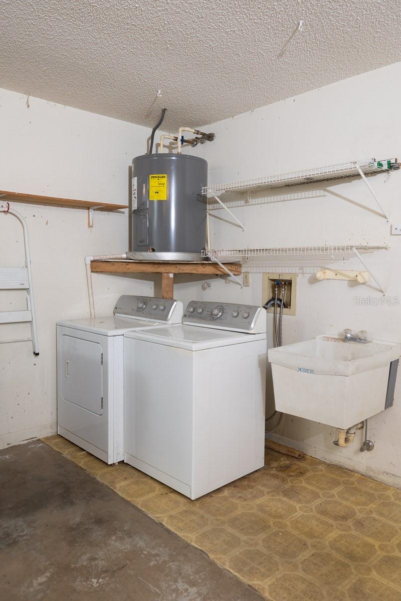 OAKHURST PH III - Residential