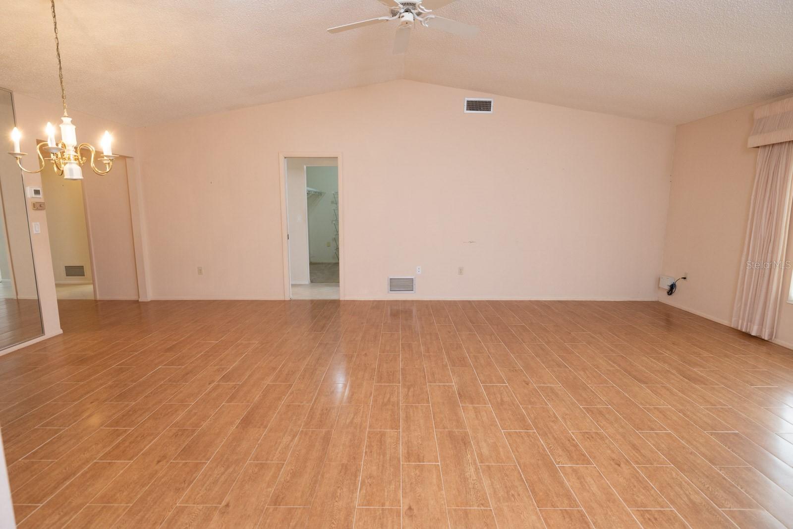 OAKHURST PH III - Residential