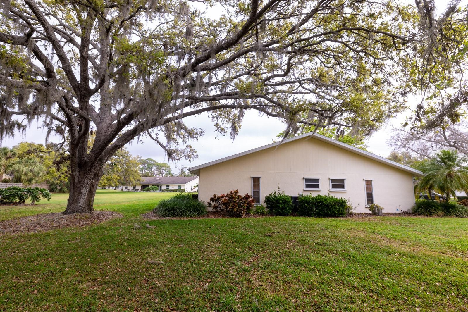 OAKHURST PH III - Residential