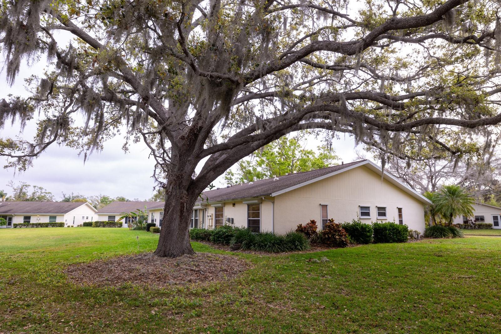 OAKHURST PH III - Residential