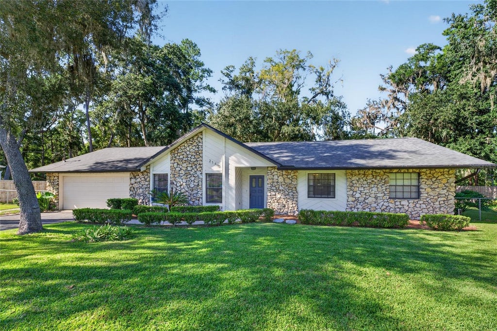 Photo of 2145 SE 38th Street, Ocala, FL 34480 (MLS # OM732647)