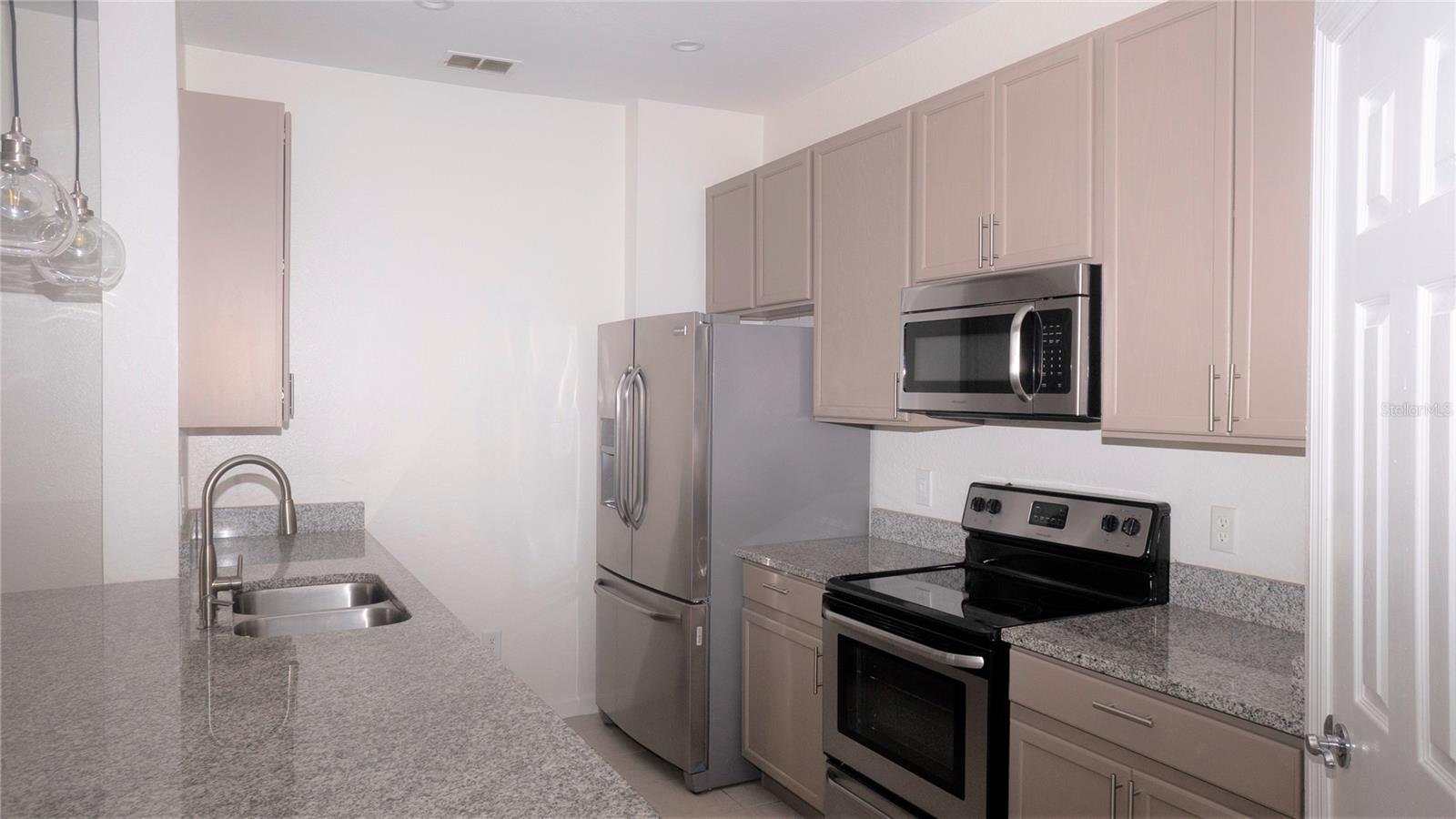 VENTURA/STONEBRIDGE COMMONS PH - Residential