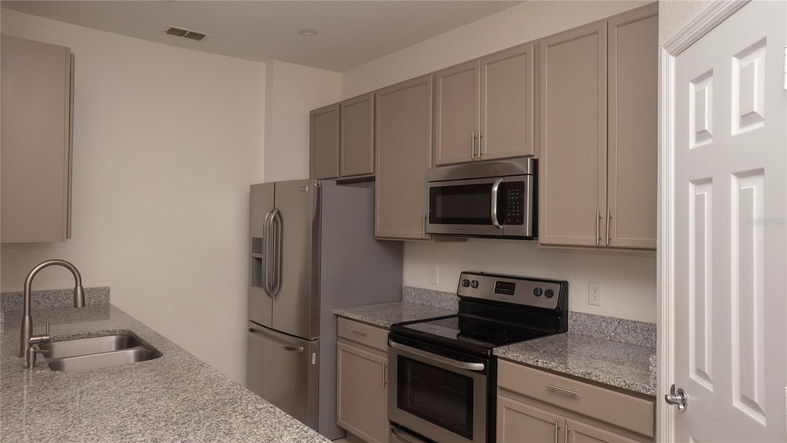 VENTURA/STONEBRIDGE COMMONS PH - Residential