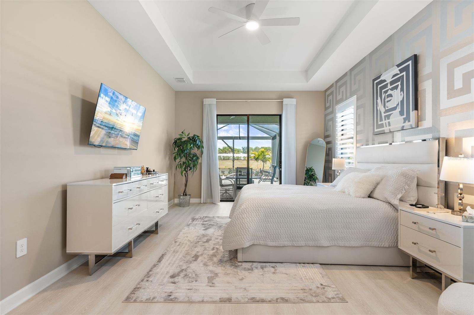 LORRAINE LAKES - Residential