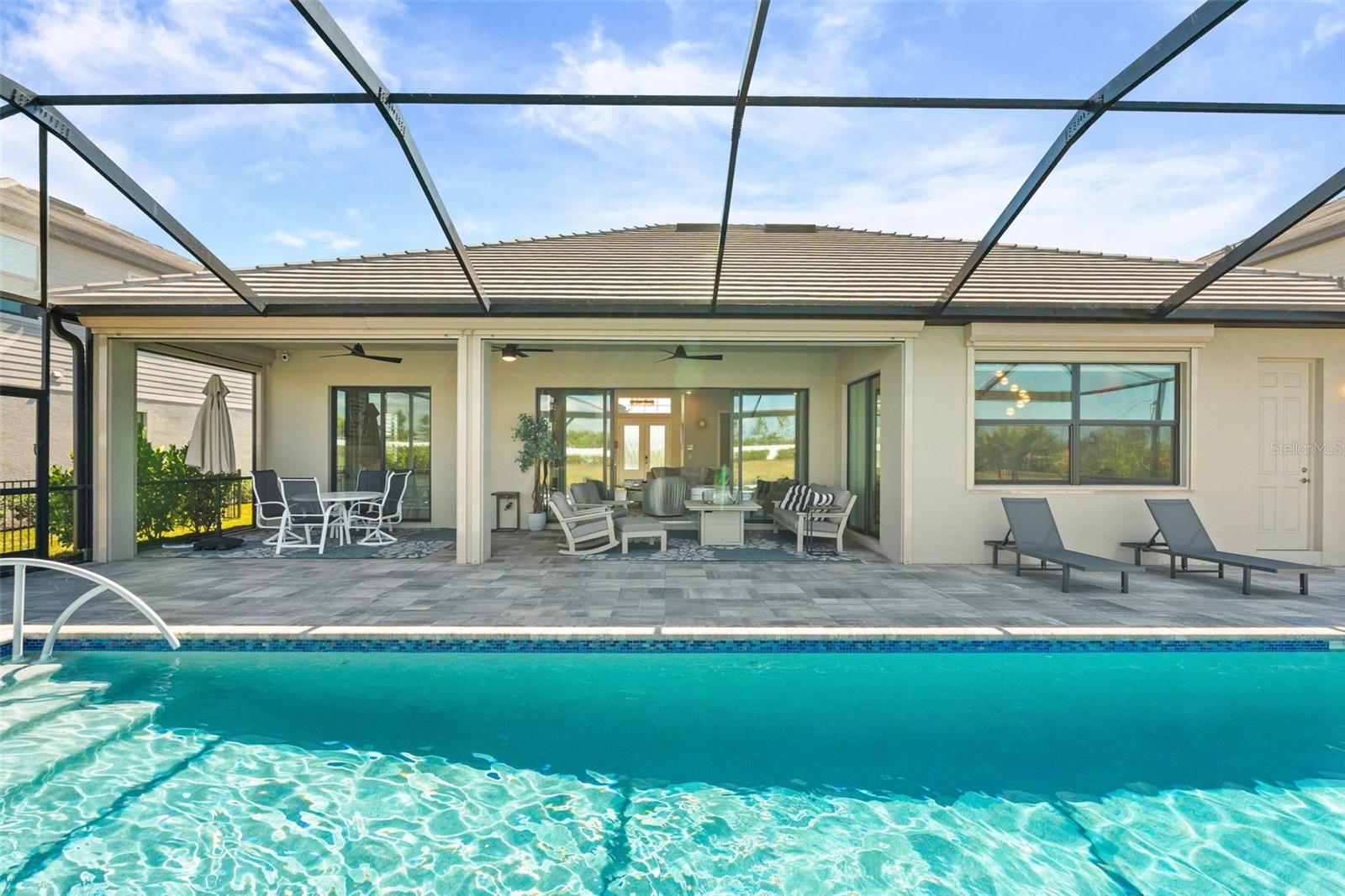 LORRAINE LAKES - Residential