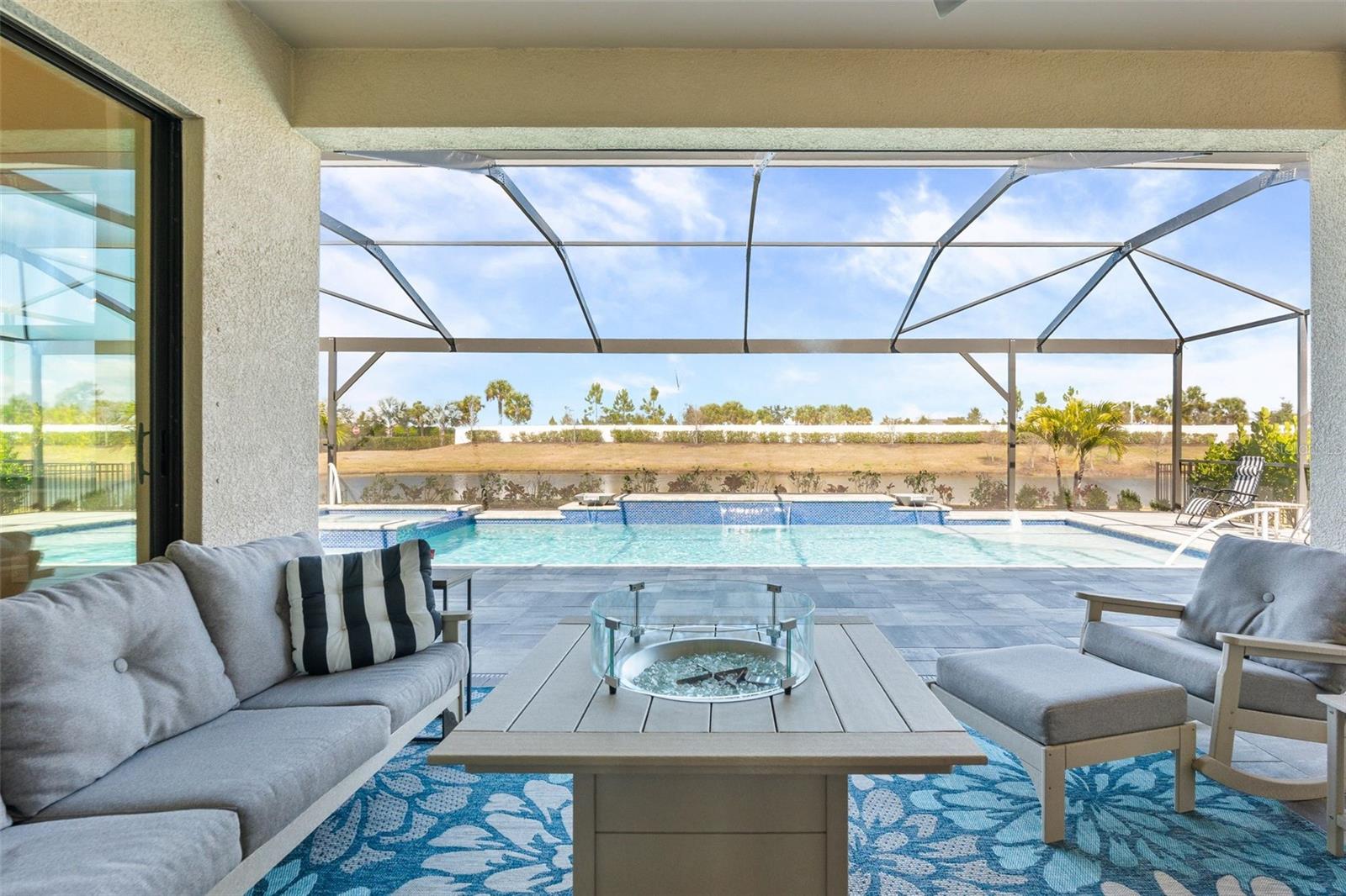 LORRAINE LAKES - Residential