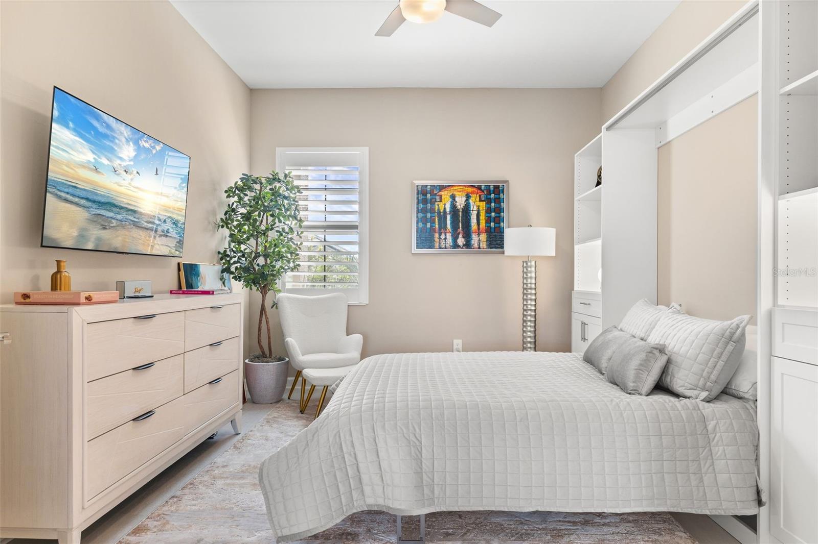 LORRAINE LAKES - Residential