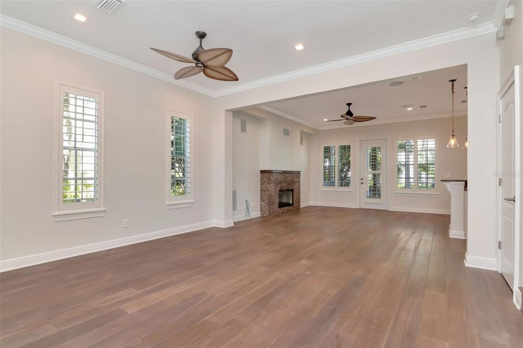 Photo of 947 Hemingway Circle, Tampa, FL 33602 (MLS # TB8489953)