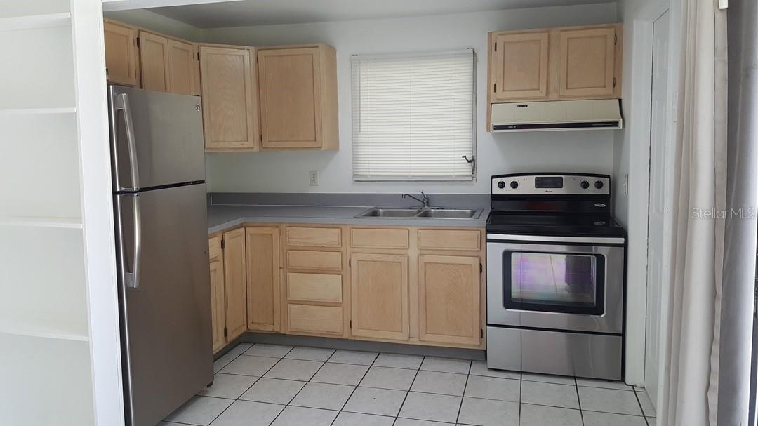 ORANGE LAKE VILLAGE - Residential Lease