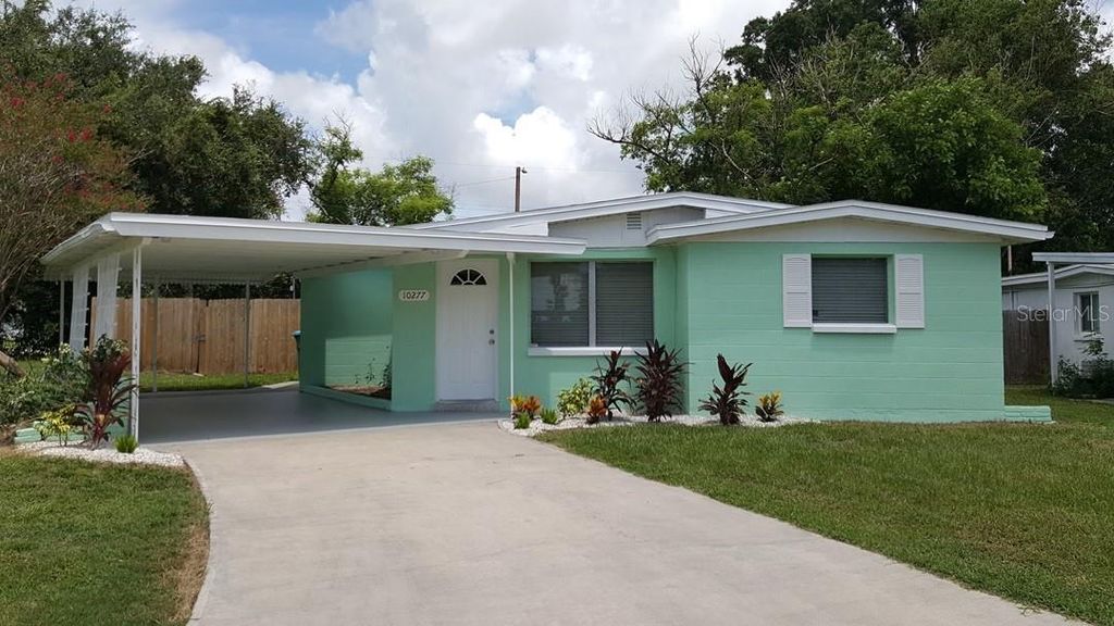 Photo of 10277 117th Terrace, Largo, FL 33773 (MLS # TB8434512)