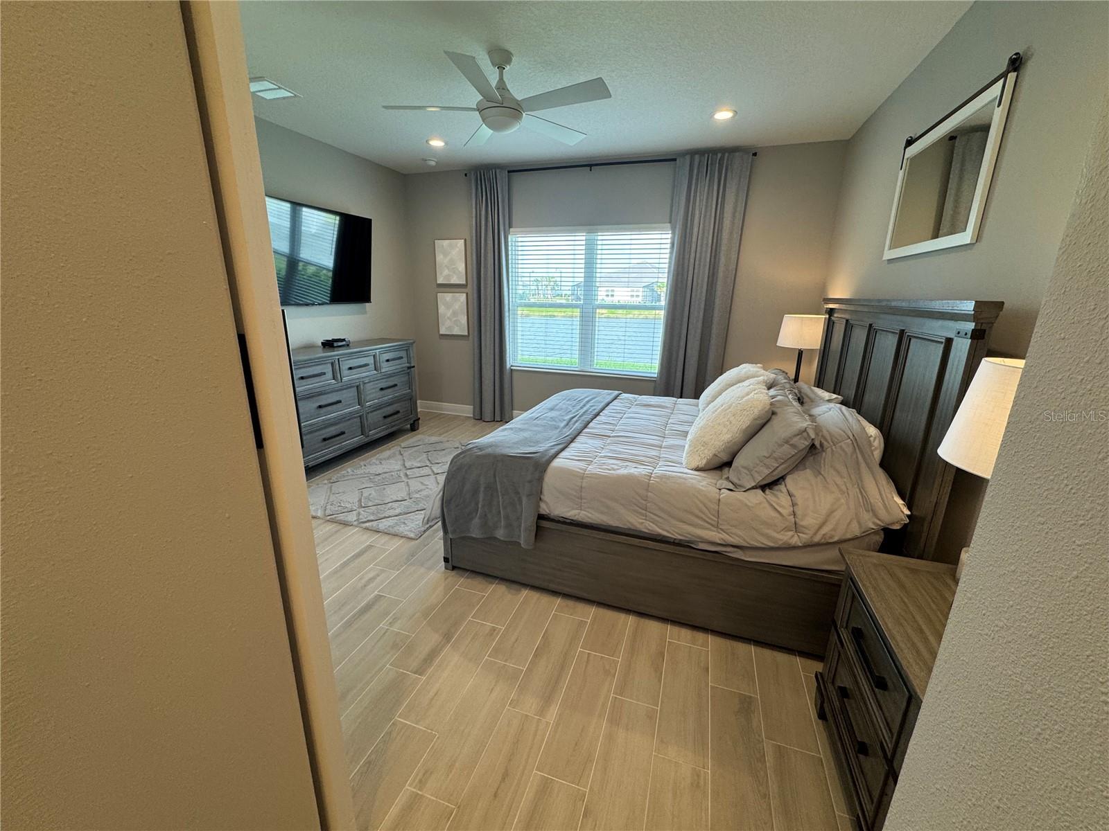 WYSTERIA-WELLEN PARK VILLAGE F-4 REP - Residential Lease