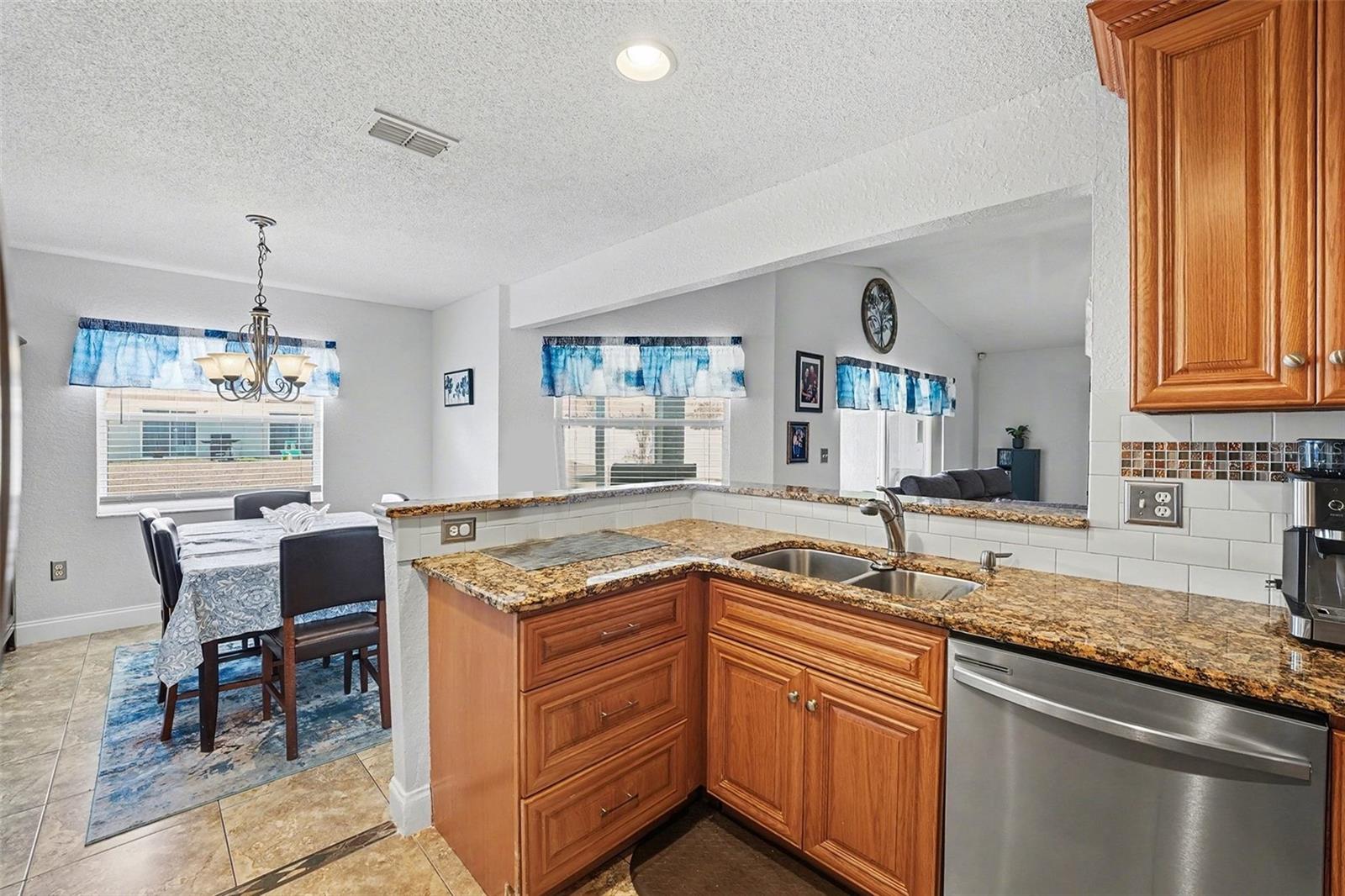 HIGHLAND SQUARE PH 02 - Residential