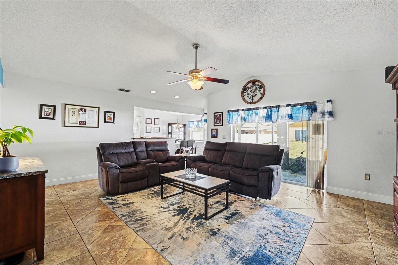 HIGHLAND SQUARE PH 02 - Residential