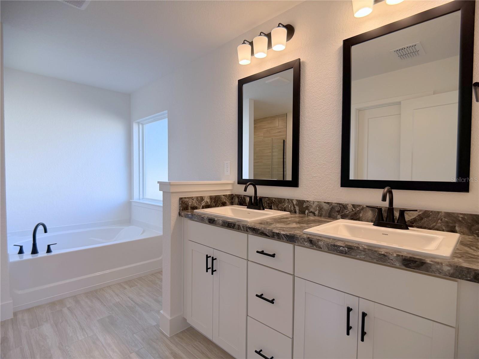 OAK HILL PLANTATION PH 2B RE-P - Residential