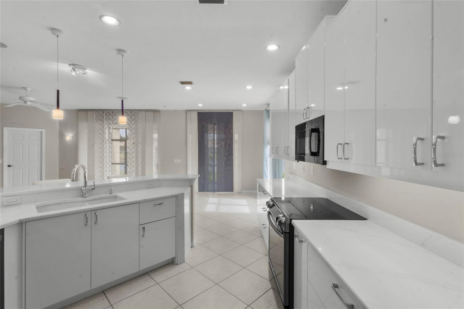 LAKERIDGE FALLS PH 1B - Residential