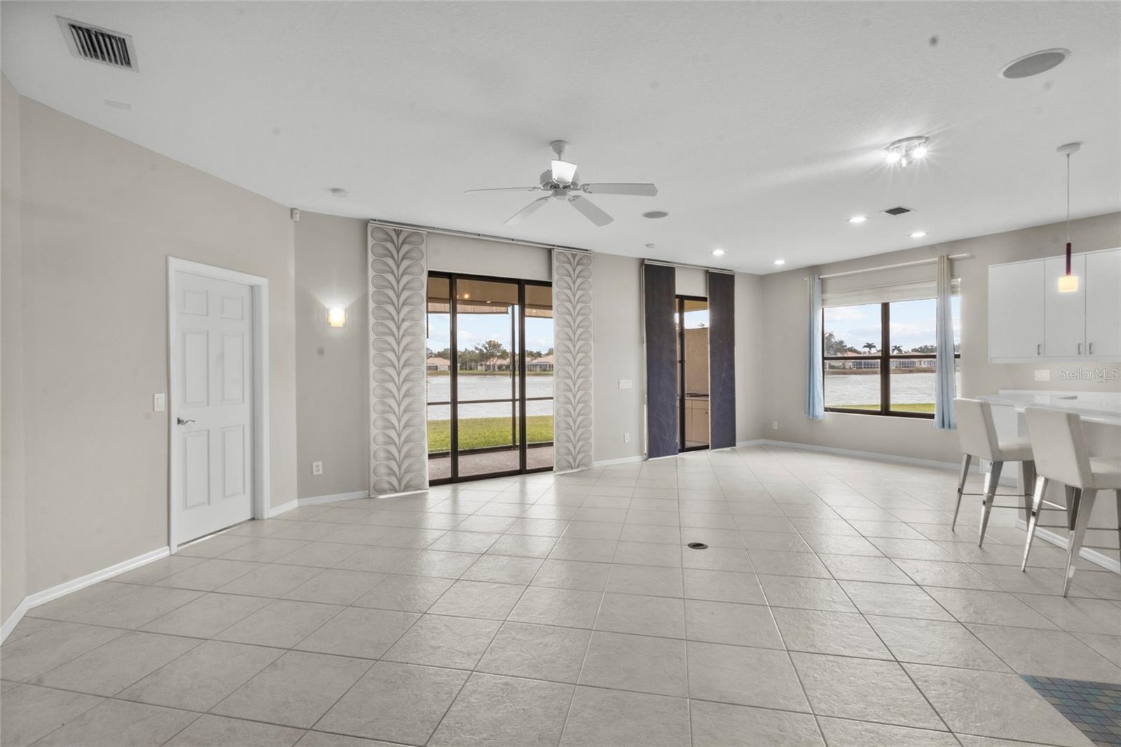 LAKERIDGE FALLS PH 1B - Residential