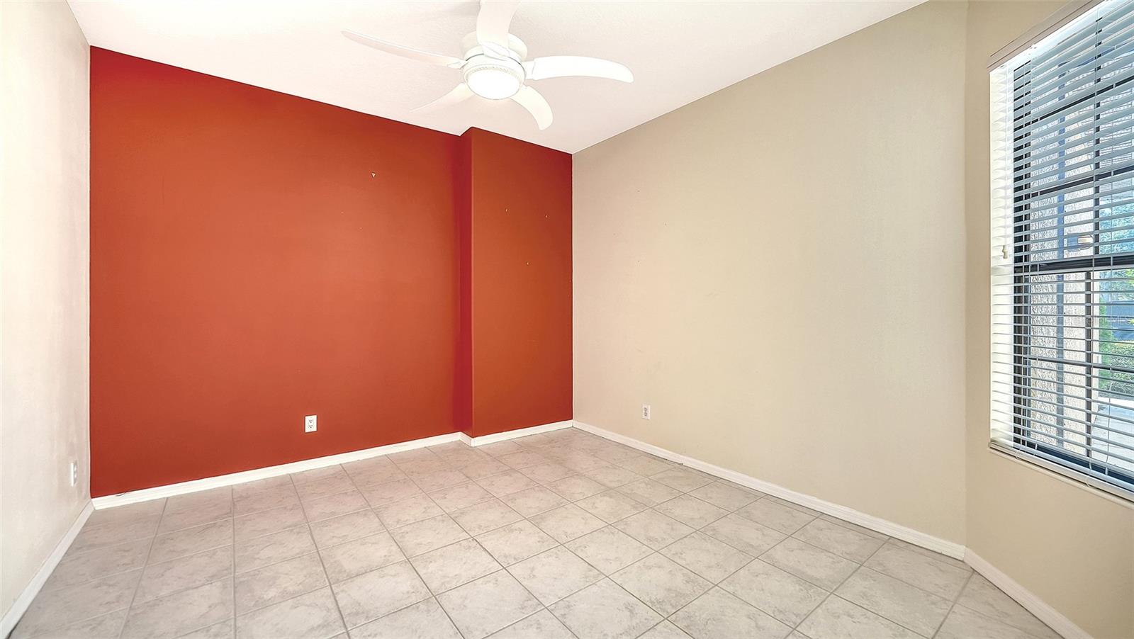 LAKERIDGE FALLS PH 1B - Residential